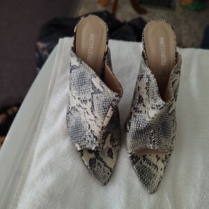 PrettyLittleThing Black and Cream Snake Print Mules